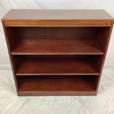 Lot. 6081 Vintage Wooden Mahogany Open Bookcase with adjustable shelves