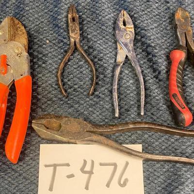 Pliers