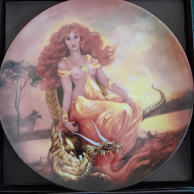 LOT 68 THE FOUR ELEMENTS COLLECTOR'S PLATES (Set 1)