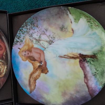 LOT 68 THE FOUR ELEMENTS COLLECTOR'S PLATES (Set 1)