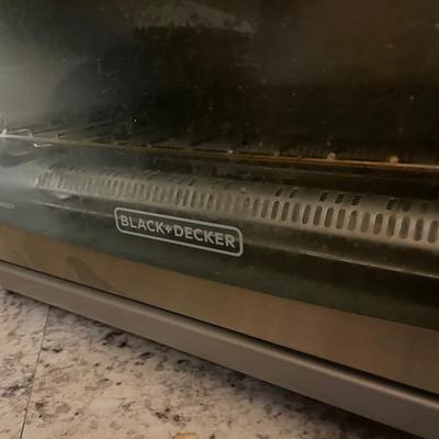Black + Decker Countertop Oven, NIB Waffle Baker & Hamilton Beach Electric Can Opener (K-RG)