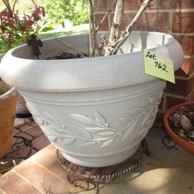 Large Plastic Flower Pot/Saucer w/Rocks