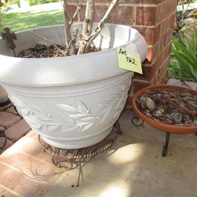Large Plastic Flower Pot/Saucer w/Rocks
