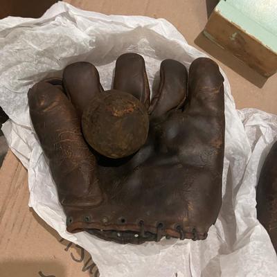 very nice vintage baseball gloves