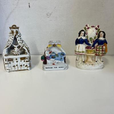 6269 Antique Ferring Box with Staffordshire Figure