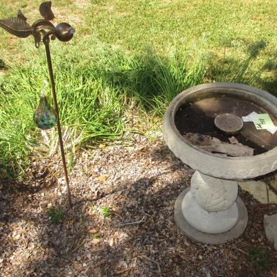small Cement Bird Bath & Yard Decor