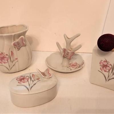Lot #117  70's vanity set - 4 pieces