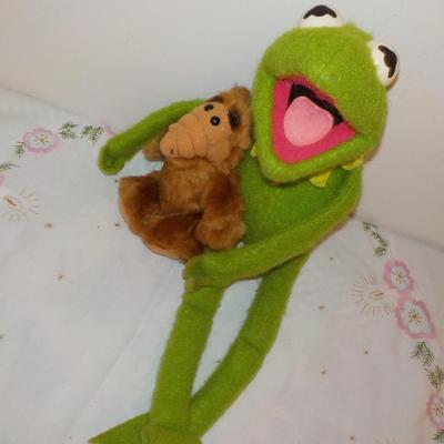 2 World Famous plush animals/ 1974 Kermit and ALF.
