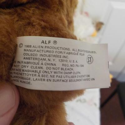 2 World Famous plush animals/ 1974 Kermit and ALF.
