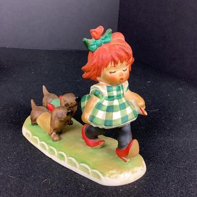 6316 Four Hummel Goelbel Figurines & Tony Raymond Cottage Coin Bank