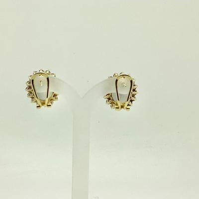 #8253 14K Yellow Gold Purple Jade and Amethyst Earrings