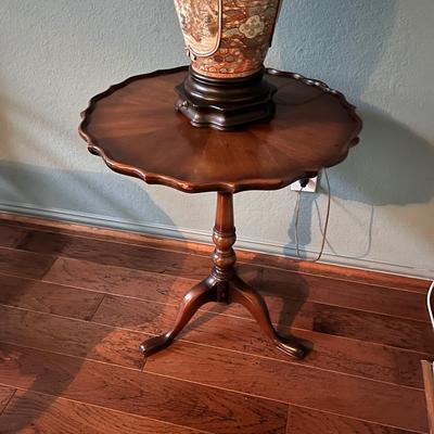 oval pie crust table