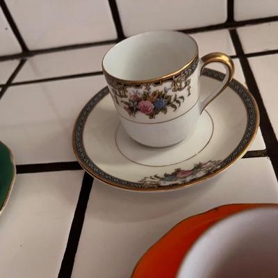 noritake cups and saucer