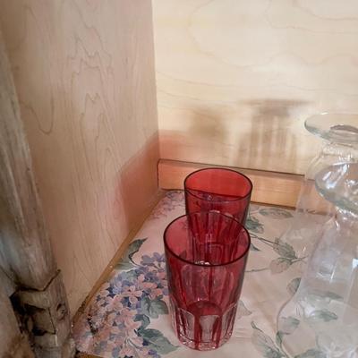 2 red glass tumble