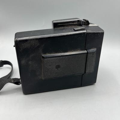 Retro Polaroid Sun 600 LMS Photo Camera
