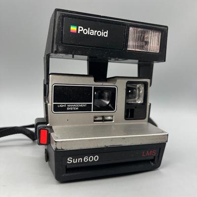 Retro Polaroid Sun 600 LMS Photo Camera