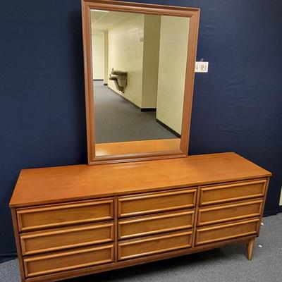 9 Drawer Maple Dresser with Mirror