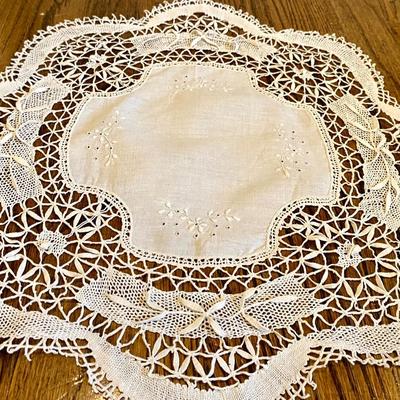 Antique Stunning Handmade Lace Doilies Doily Set  from Squire Mansion