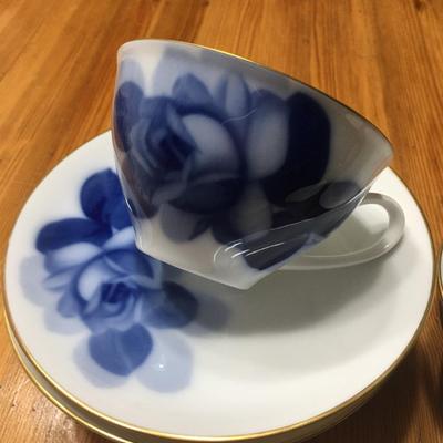 Vintage Blue and White China Porcelain Cups & Saucers Okura