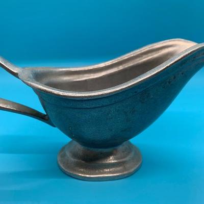 Wilton gravy boat