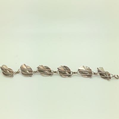 6330 Vintage Sterling Silver Flower Link Bracelet