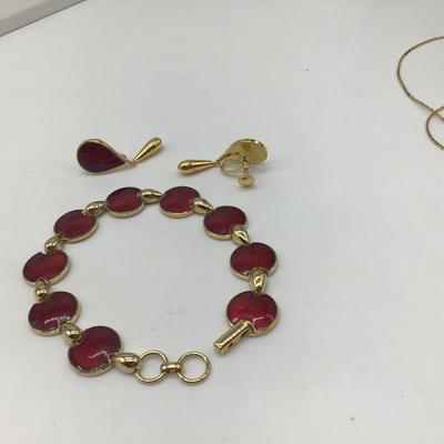 Vintage Brooch/Pendant Necklace. Earrings Screw Back ,Bracelet Set Marroon Red gold Tone