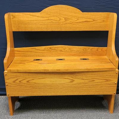Beautiful Oak Storage Bench