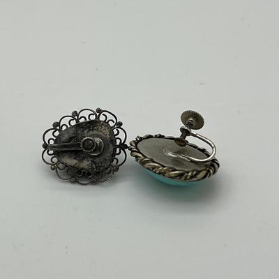 6346 English Silver Case with Two single earrings