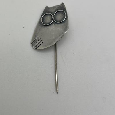 6377 Modernist Betty Cooke Owl Sterling Stick Pin