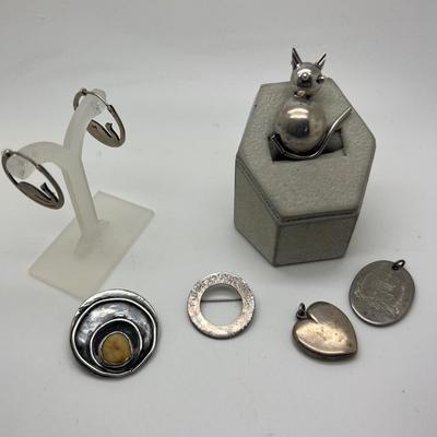 6379 Lot of Silver Jewelry
