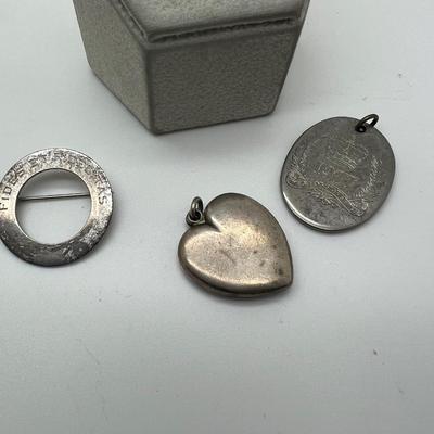 6379 Lot of Silver Jewelry
