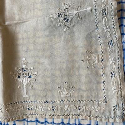 Vintage Hand Stitched Linen Table Cloth and Napkins