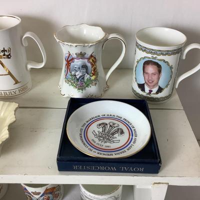 Lot. 6370 Lot of Prince Charles / Lady Diana Cups/Plates