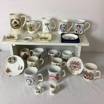 Lot. 6370 Lot of Prince Charles / Lady Diana Cups/Plates