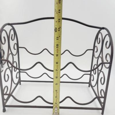 CUTE DECORATIVE METAL WINE BOTTLE RACK