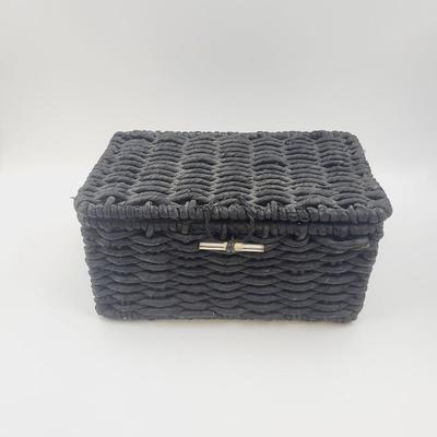 BEAUTIFUL TABLE TOP WOVEN BASKET W/ LID