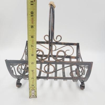 BEAUTIFUL DECORATIVE METAL TABLE TOP BASKET