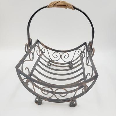 BEAUTIFUL DECORATIVE METAL TABLE TOP BASKET