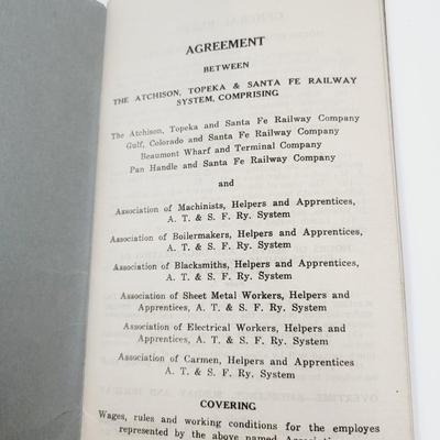 ANTIQUE ATCHISON & TOPEKA SANTA FE RAILROAD MANUELS
