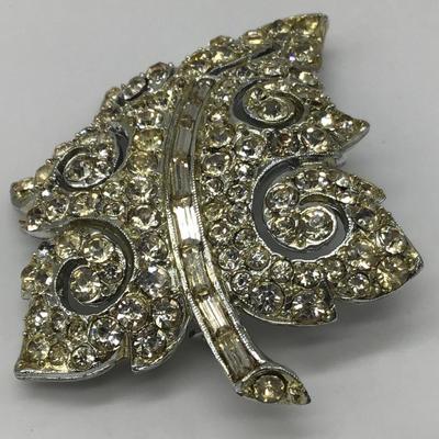 â­ï¸Vintage Yellow Rhinestone Silver Tone  Floral Brooch Pin. Gorgeous