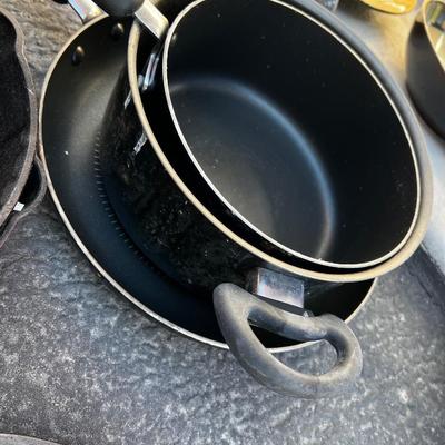 Used pots and pans cast iron