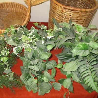 Baskets/Faux Flowers
