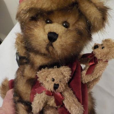 Bearington Bear and Choo Choo.