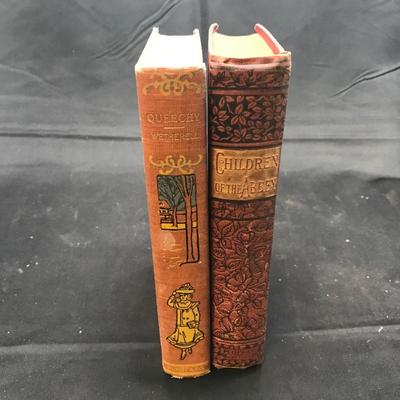 CHILDREN OF THE ABBEY AND QUEECHY