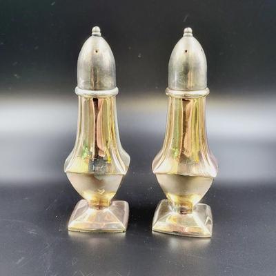 BEAUTIFUL SILVERPLATE SALT & PEPPER SHAKER SET