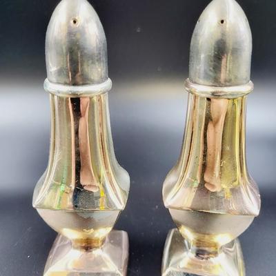 BEAUTIFUL SILVERPLATE SALT & PEPPER SHAKER SET