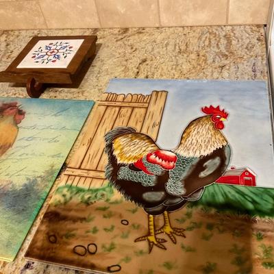 Rooster cutting board and decore