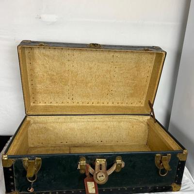6376 Vintage Steamer Trunk
