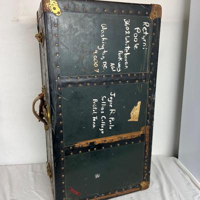 6376 Vintage Steamer Trunk