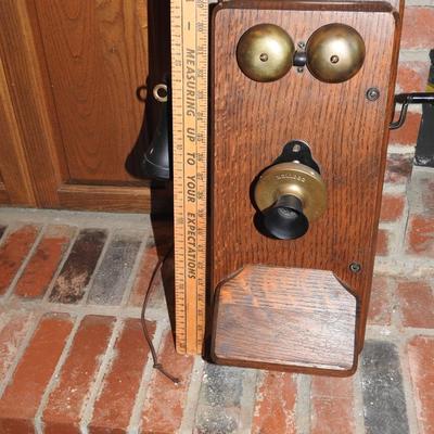 Vintage Oak Case Hand Crank Wall Telephone